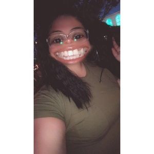 Meet your Posher, Michelle